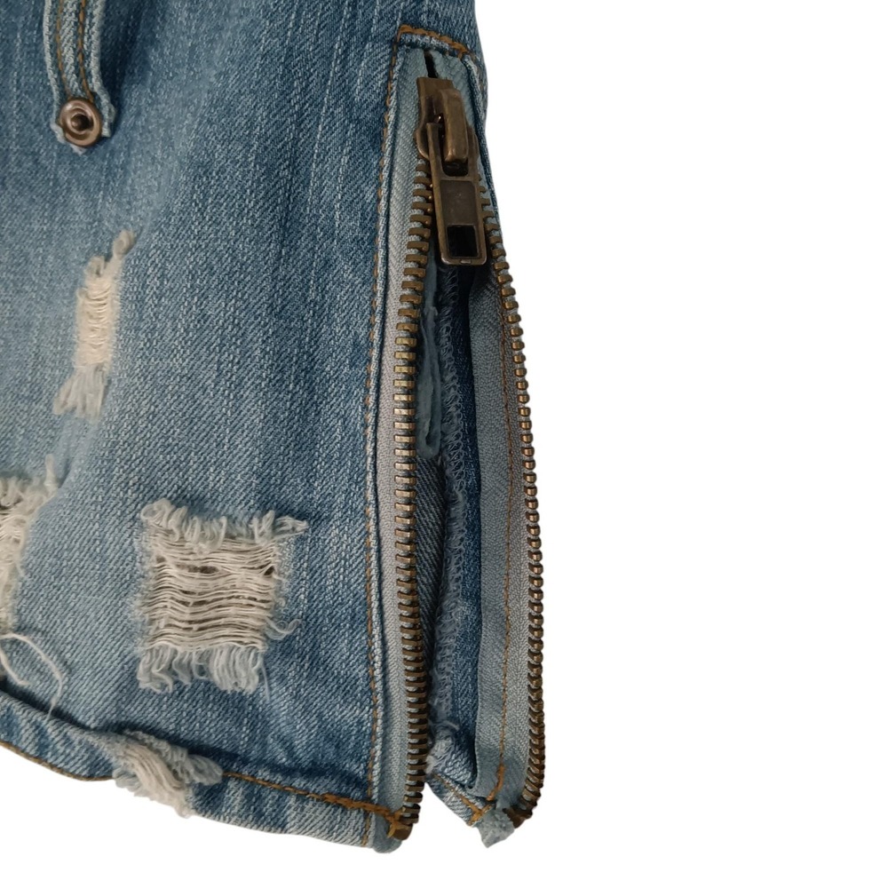 Y2K One Spo Distressed Denim Mini Skirt Womens Small Blue Zipper Grunge‎ Raw Hem - Picture 3 of 8